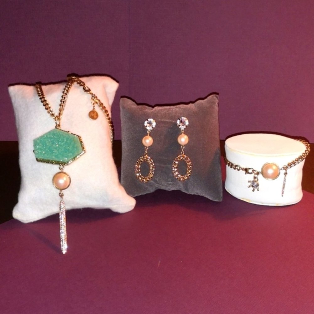 Handmade one of a kind jewelery set